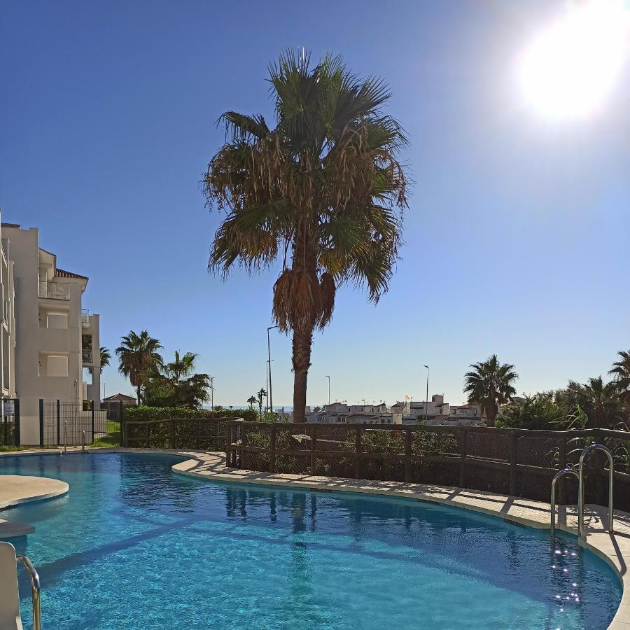 La Paloma Beach Apartment With Pool By Casa Del Sol Hr Manilva Ngoại thất bức ảnh