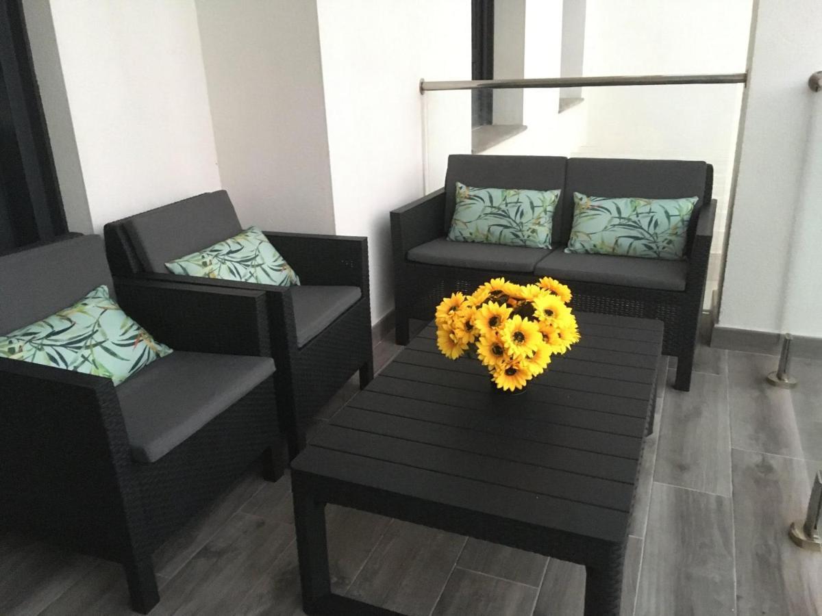La Paloma Beach Apartment With Pool By Casa Del Sol Hr Manilva Ngoại thất bức ảnh